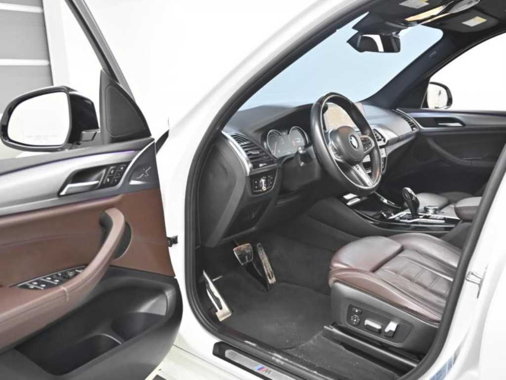 BMW X3 — photo 11
