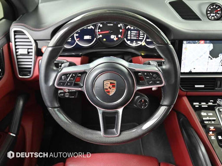 Porsche Cayenne — photo 13