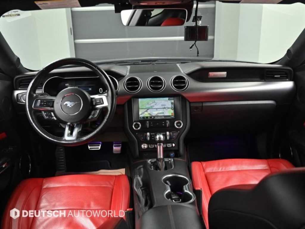 Ford Mustang — photo 07