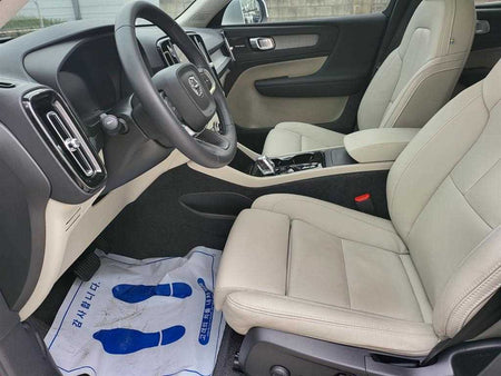 Volvo XC40 — photo 05