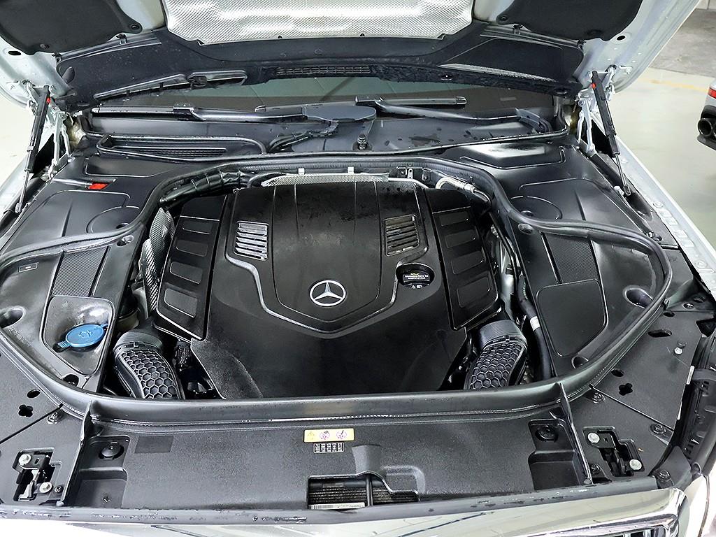 Mercedes-Benz S-Class — photo 07