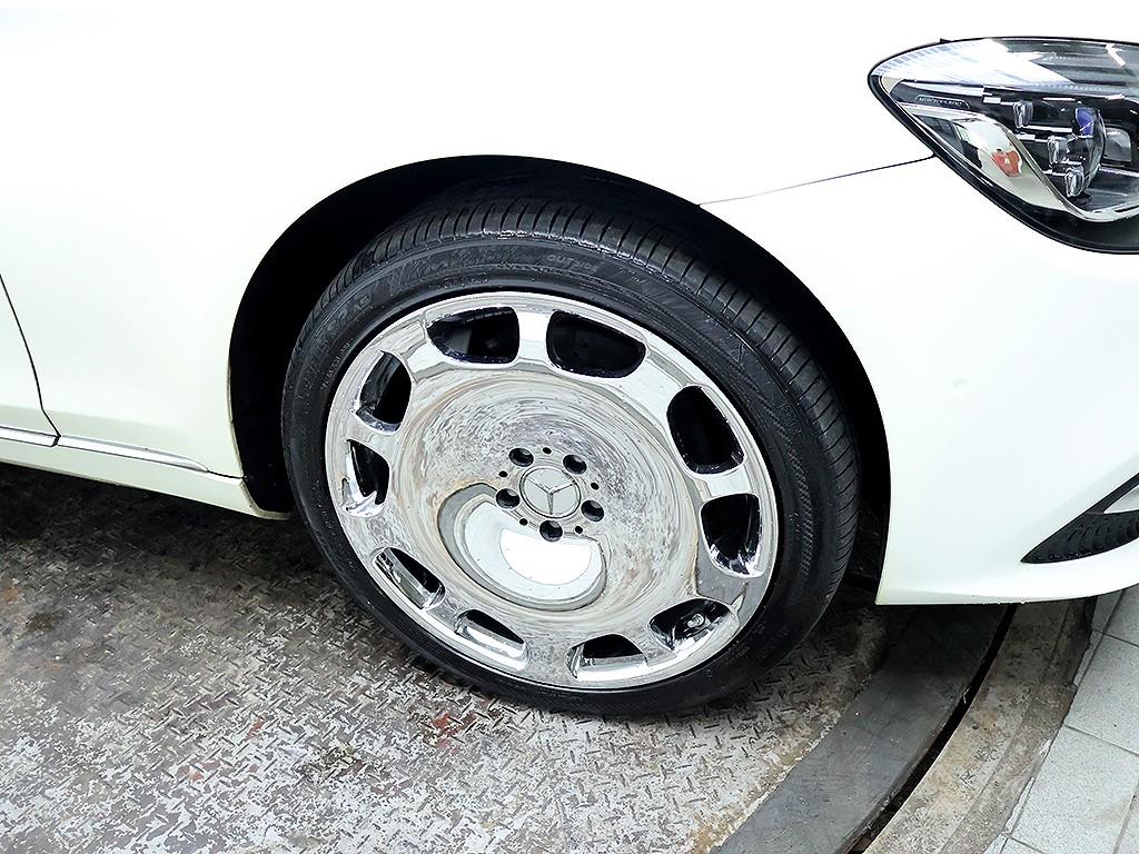 Mercedes-Benz S-Class — photo 08