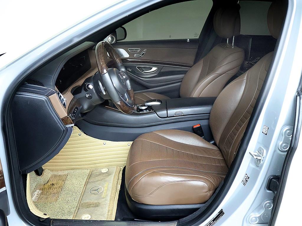 Mercedes-Benz S-Class — photo 11