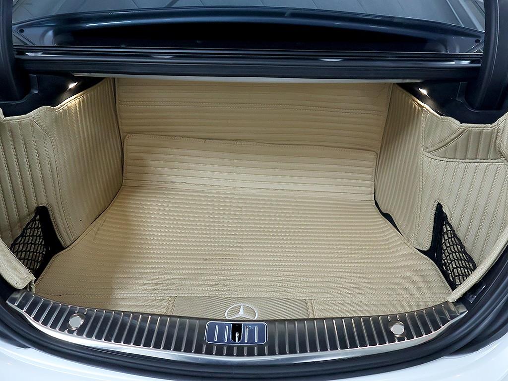 Mercedes-Benz S-Class — photo 14
