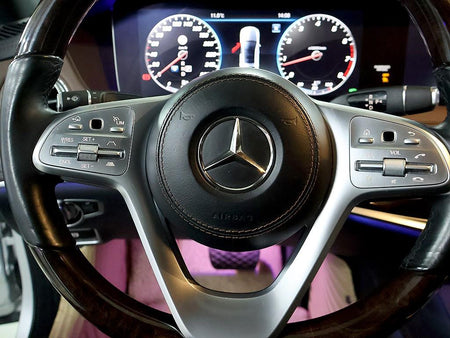 Mercedes-Benz S-Class — photo 16