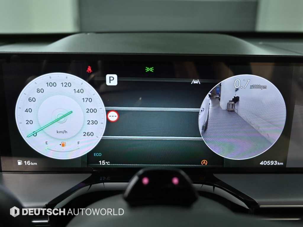 Genesis GV80 — photo 08