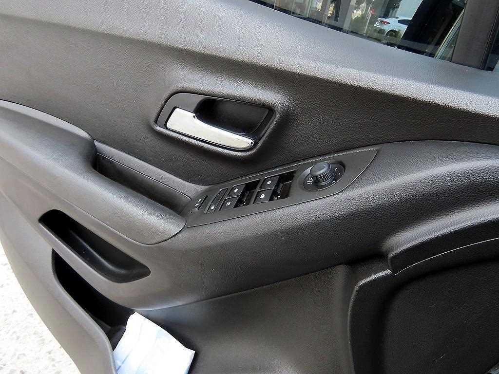 CHEVROLET Trax — photo 11