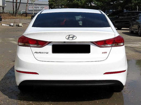 Hyundai Avante — photo 04