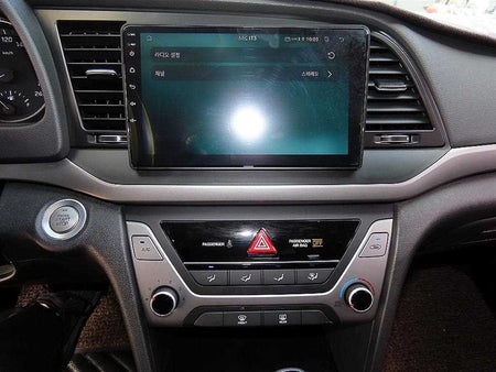 Hyundai Avante — photo 13