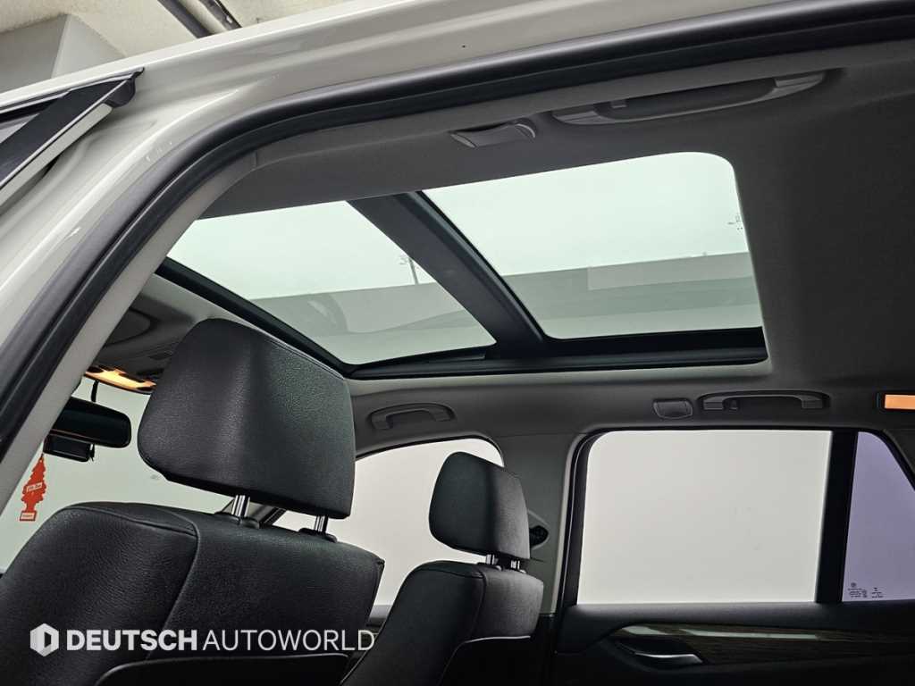 BMW X1 — photo 18