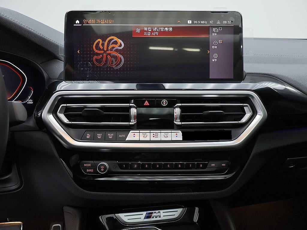 BMW X4 — photo 09