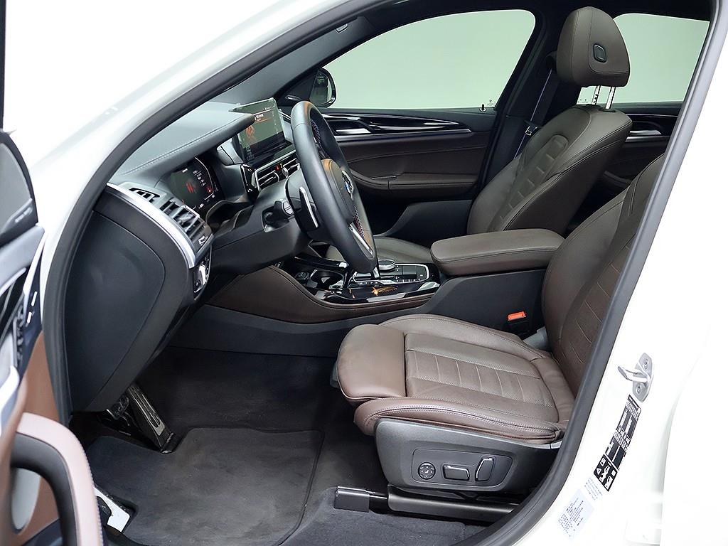 BMW X4 — photo 11