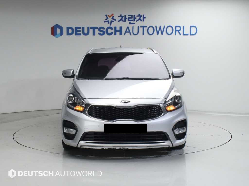 Kia Carens — photo 03