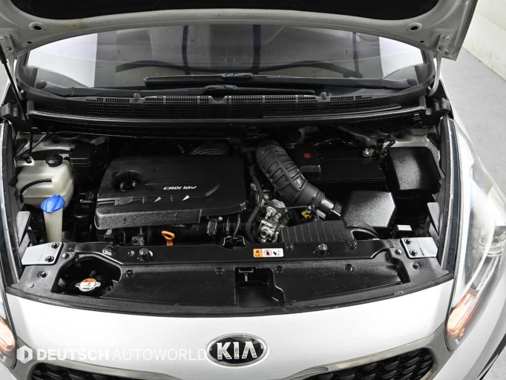 Kia Carens — photo 06