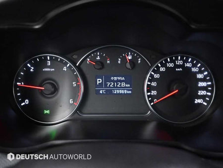 Kia Carens — photo 08