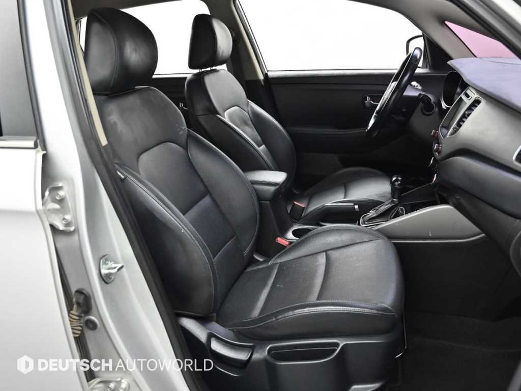 Kia Carens — photo 10