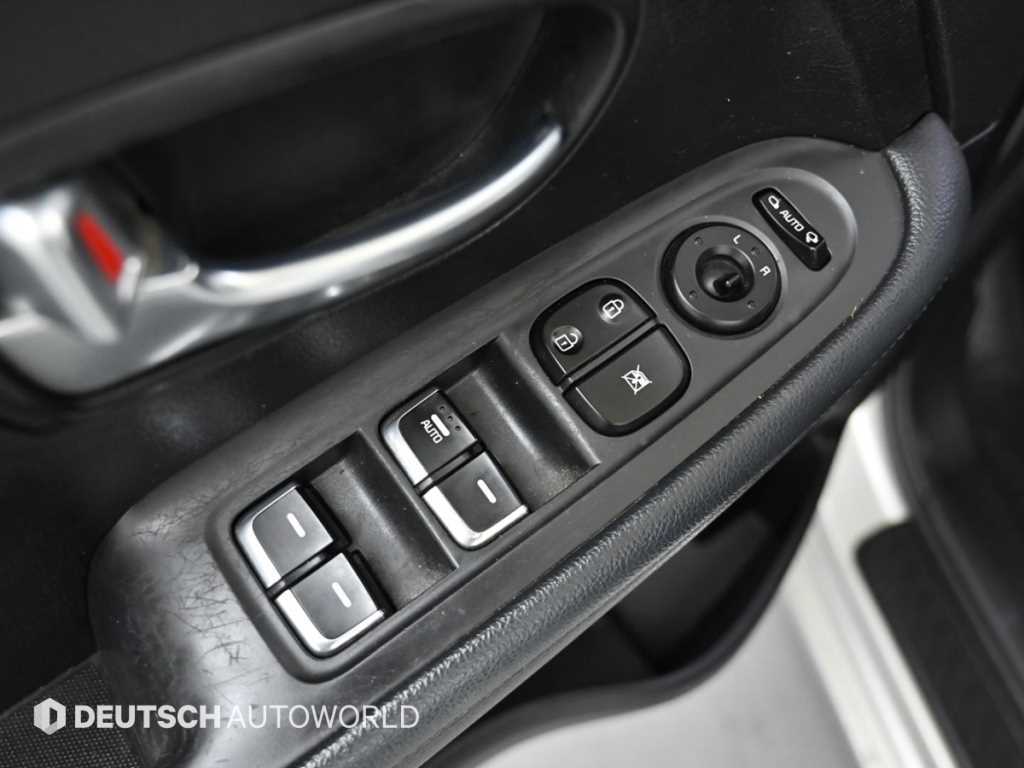 Kia Carens — photo 15