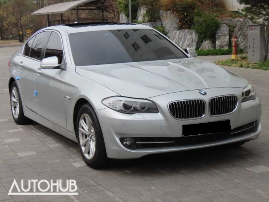 BMW 5-Series — photo 02