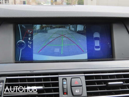 BMW 5-Series — photo 10