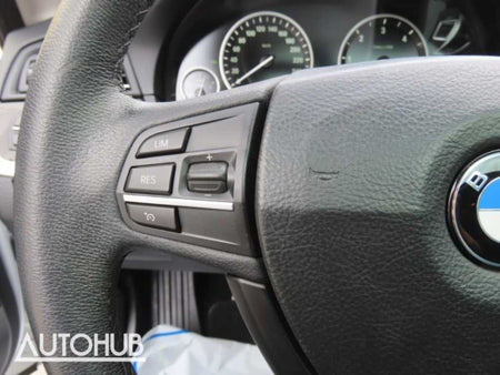 BMW 5-Series — photo 12