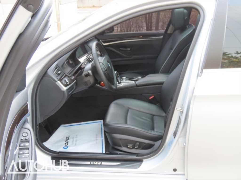 BMW 5-Series — photo 14