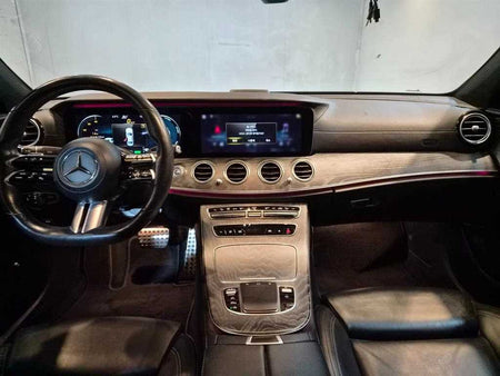 Mercedes-Benz E-Class — photo 07