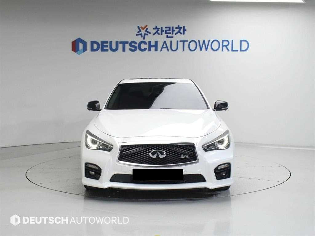 Infiniti Q50 — photo 03