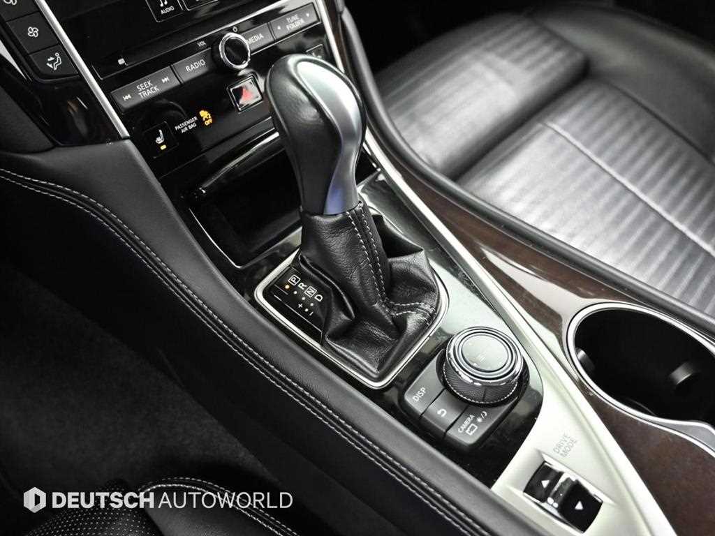 Infiniti Q50 — photo 09