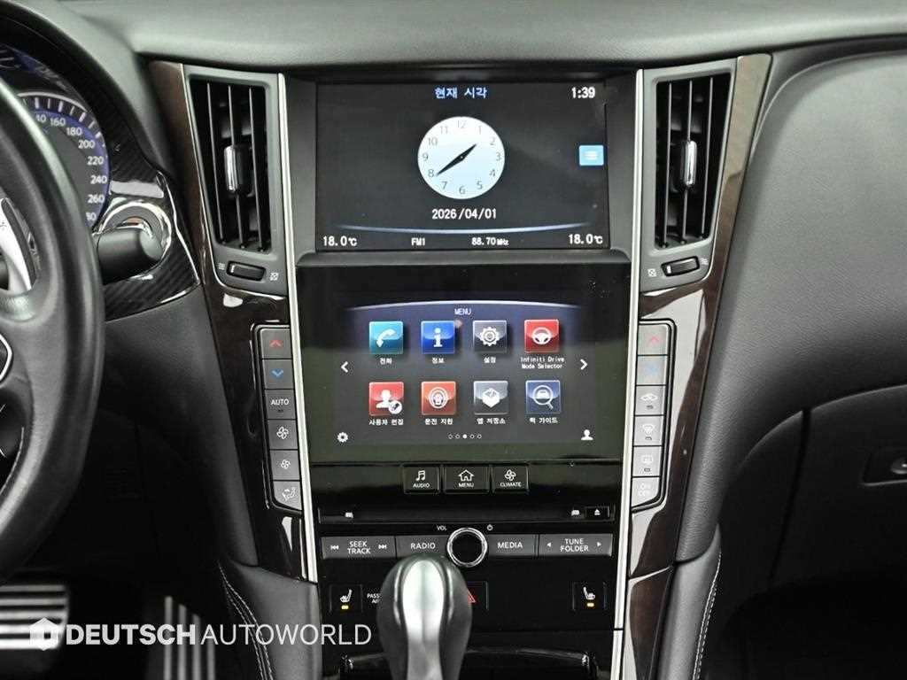 Infiniti Q50 — photo 14