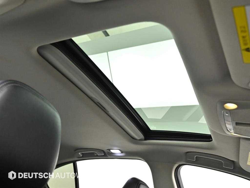 Infiniti Q50 — photo 18