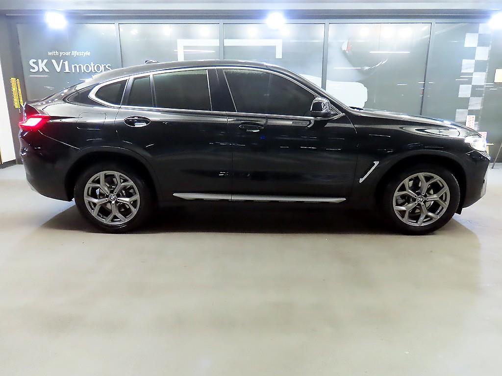 BMW X4 — photo 03