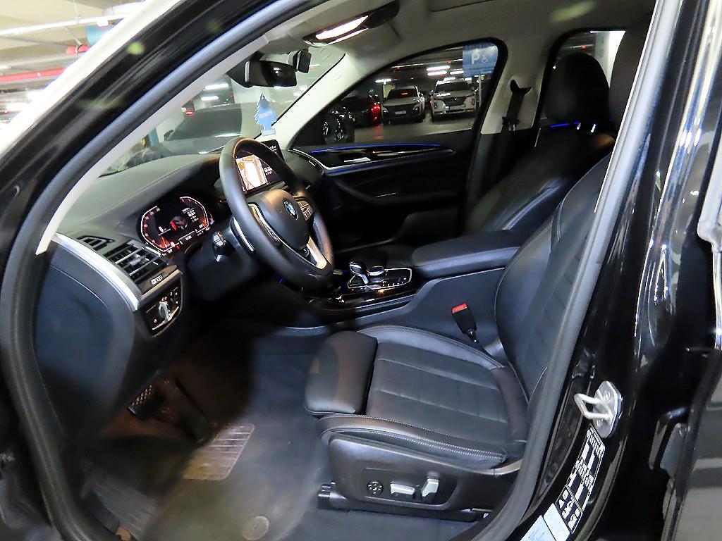 BMW X4 — photo 06