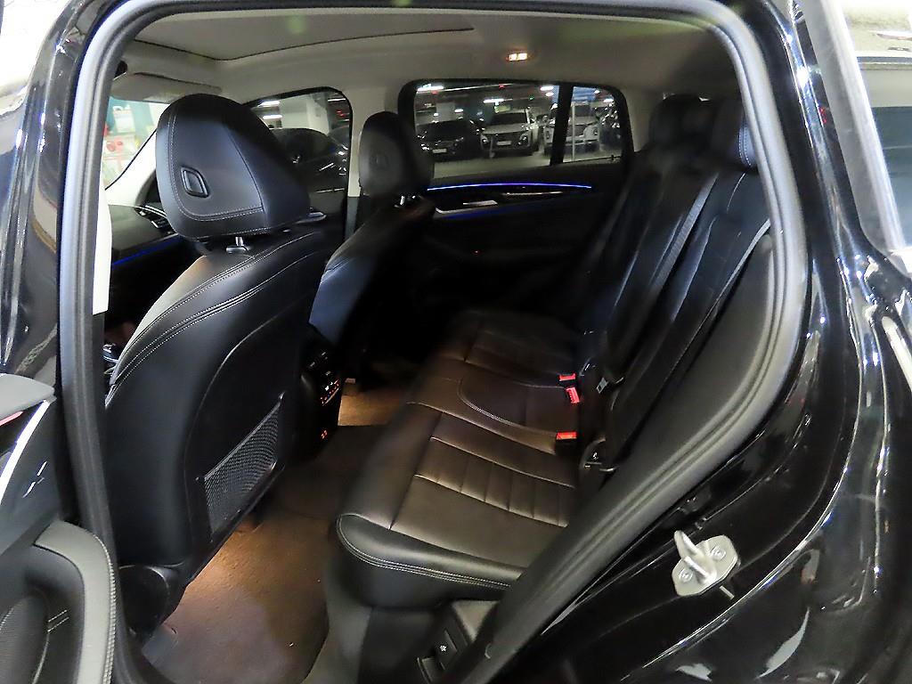 BMW X4 — photo 07