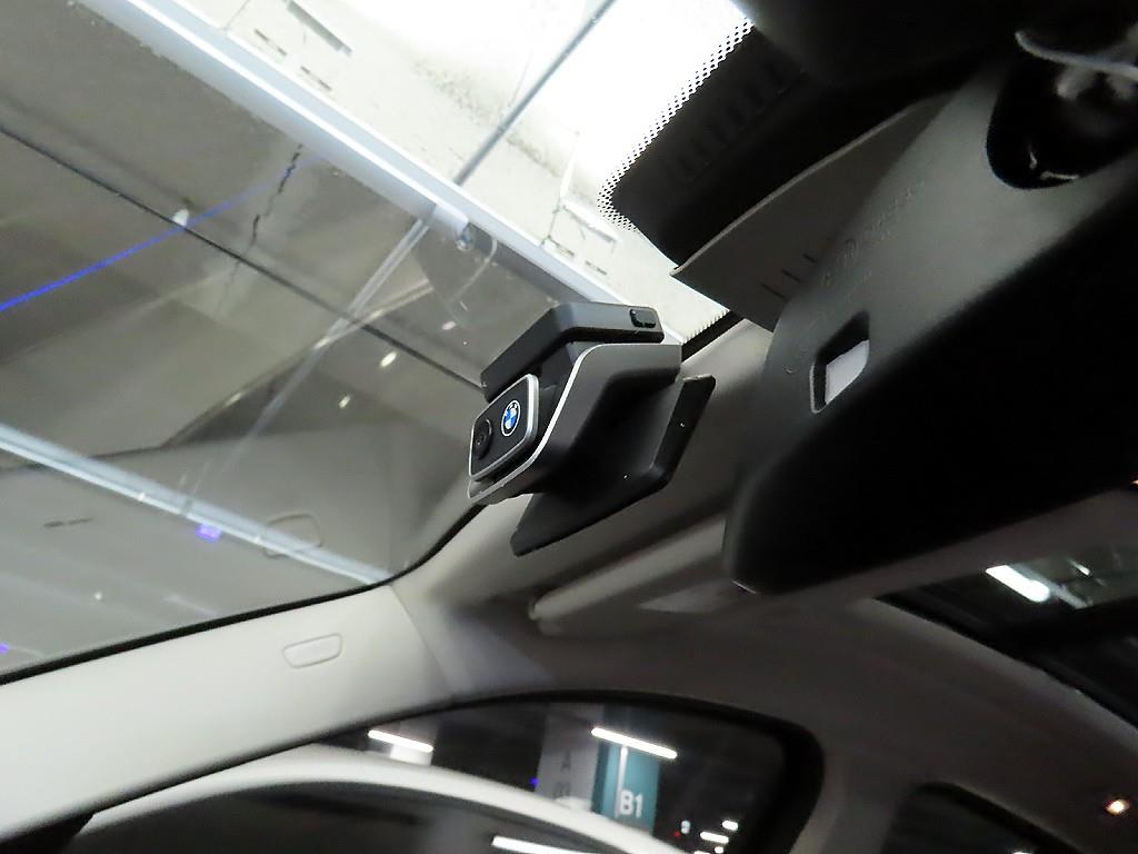 BMW X4 — photo 15