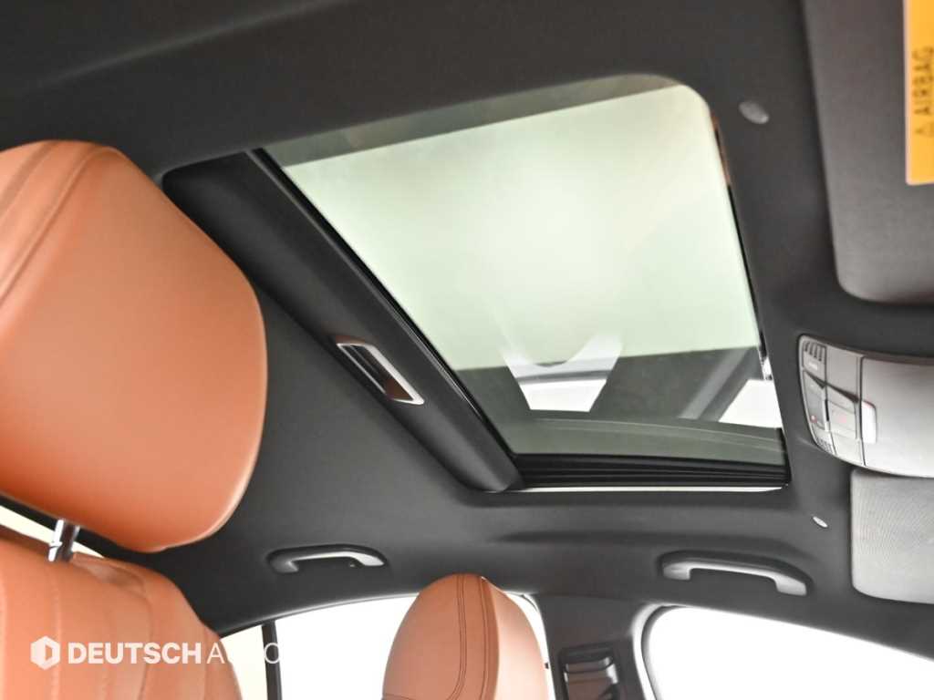 Mercedes-Benz CLS-Class — photo 18