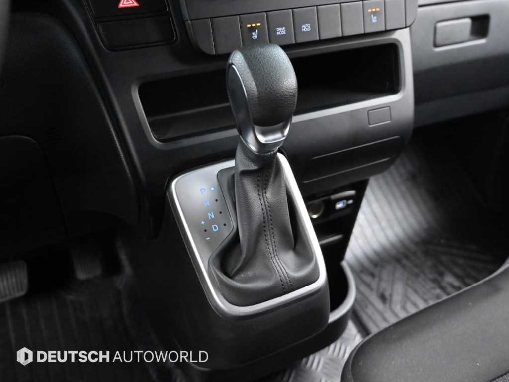 Hyundai Staria — photo 09