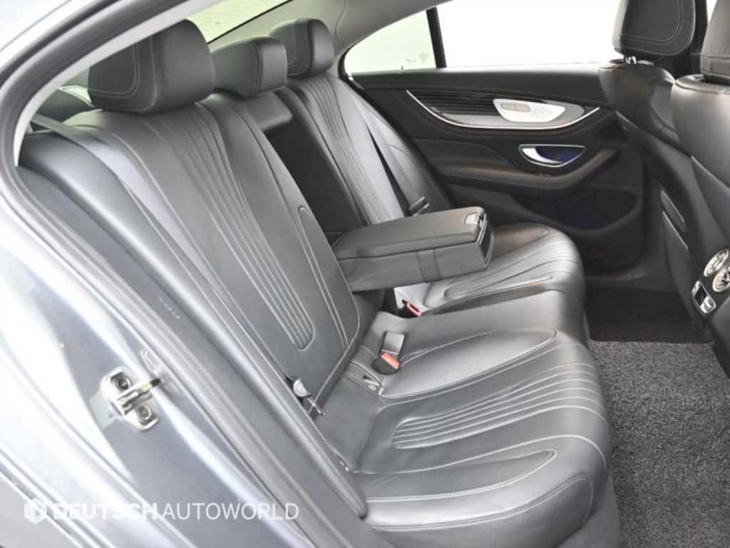 Mercedes-Benz CLS-Class — photo 12