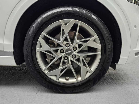 Genesis GV70 — photo 05