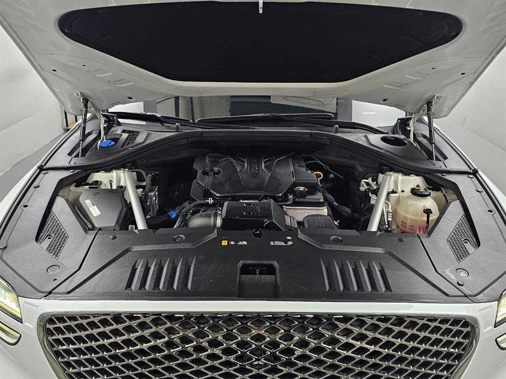 Genesis GV70 — photo 06