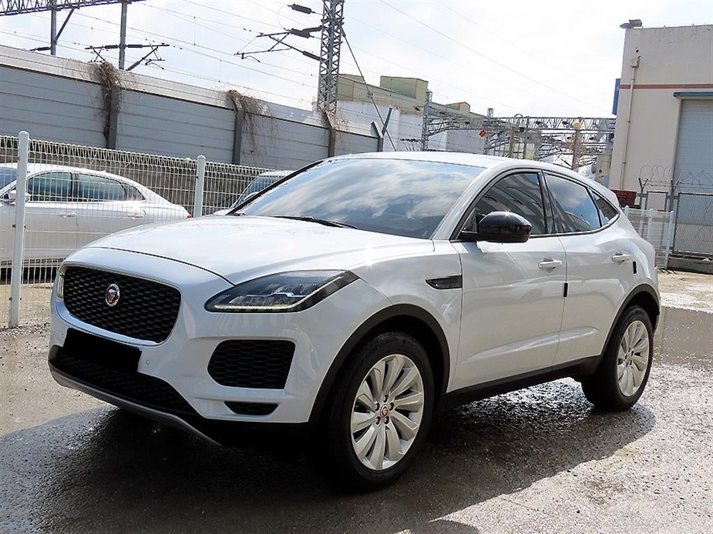 Jaguar E-PACE — photo 02