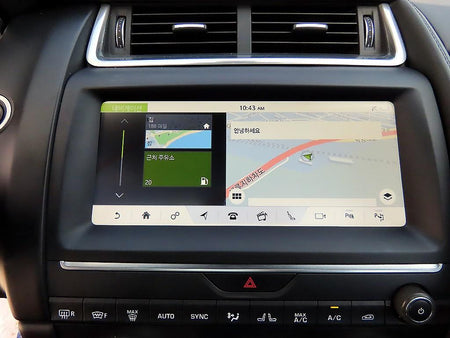 Jaguar E-PACE — photo 13