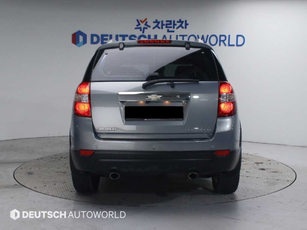 CHEVROLET Captiva — photo 04