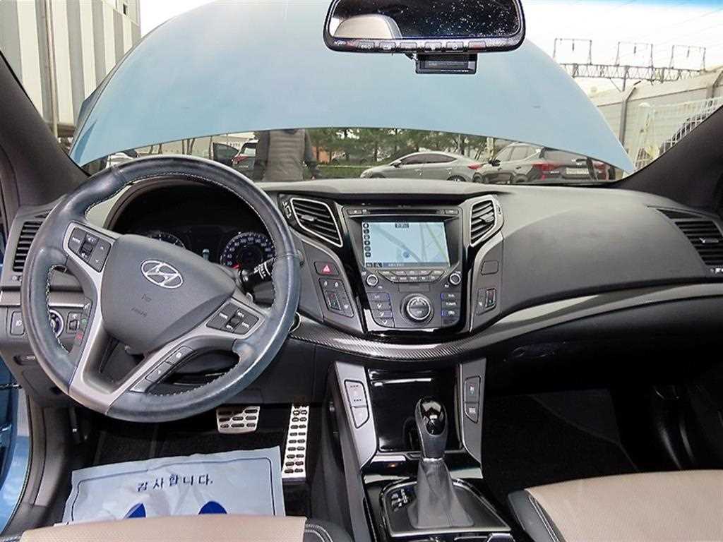 Hyundai i40 — photo 07