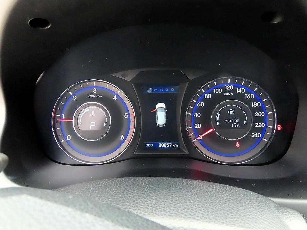 Hyundai i40 — photo 09