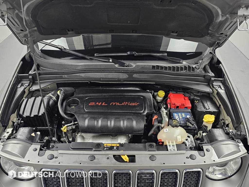 Jeep Renegade — photo 06