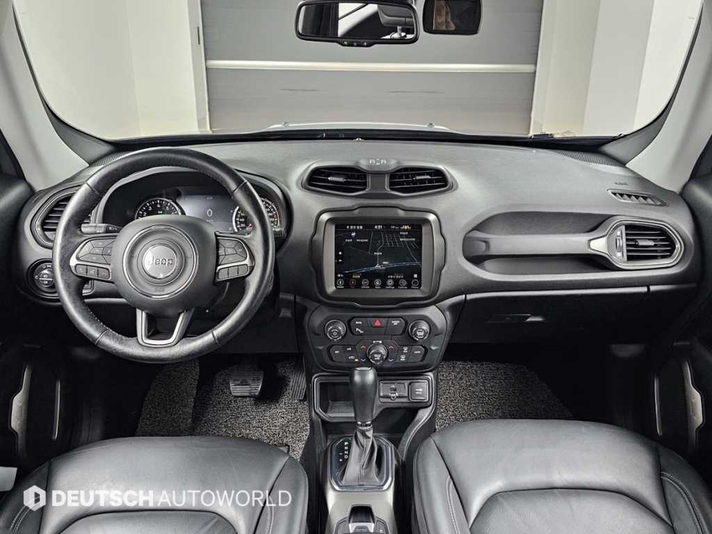 Jeep Renegade — photo 07