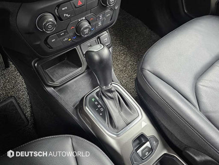 Jeep Renegade — photo 09