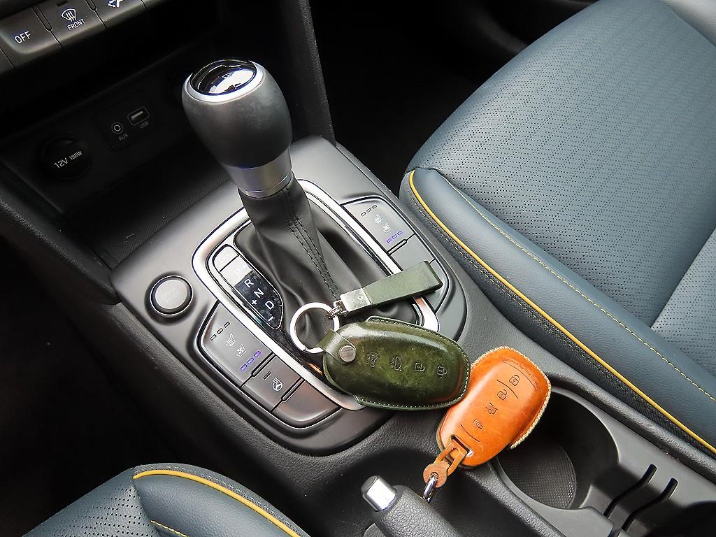 Hyundai Kona — photo 12
