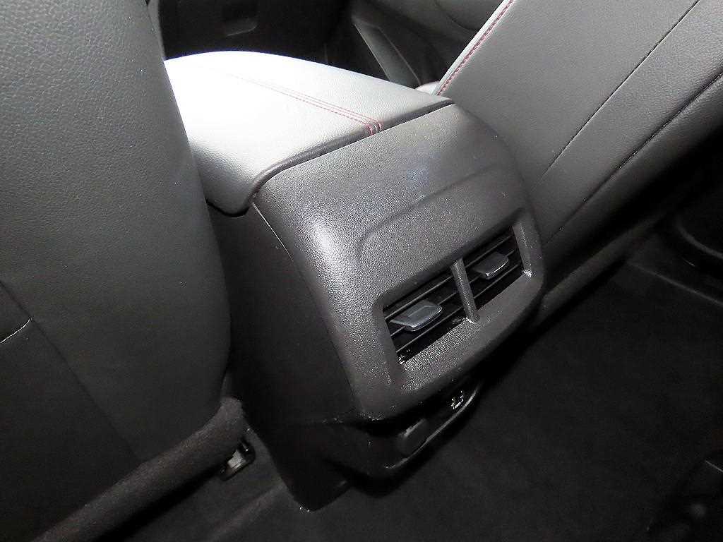 CHEVROLET Equinox — photo 17