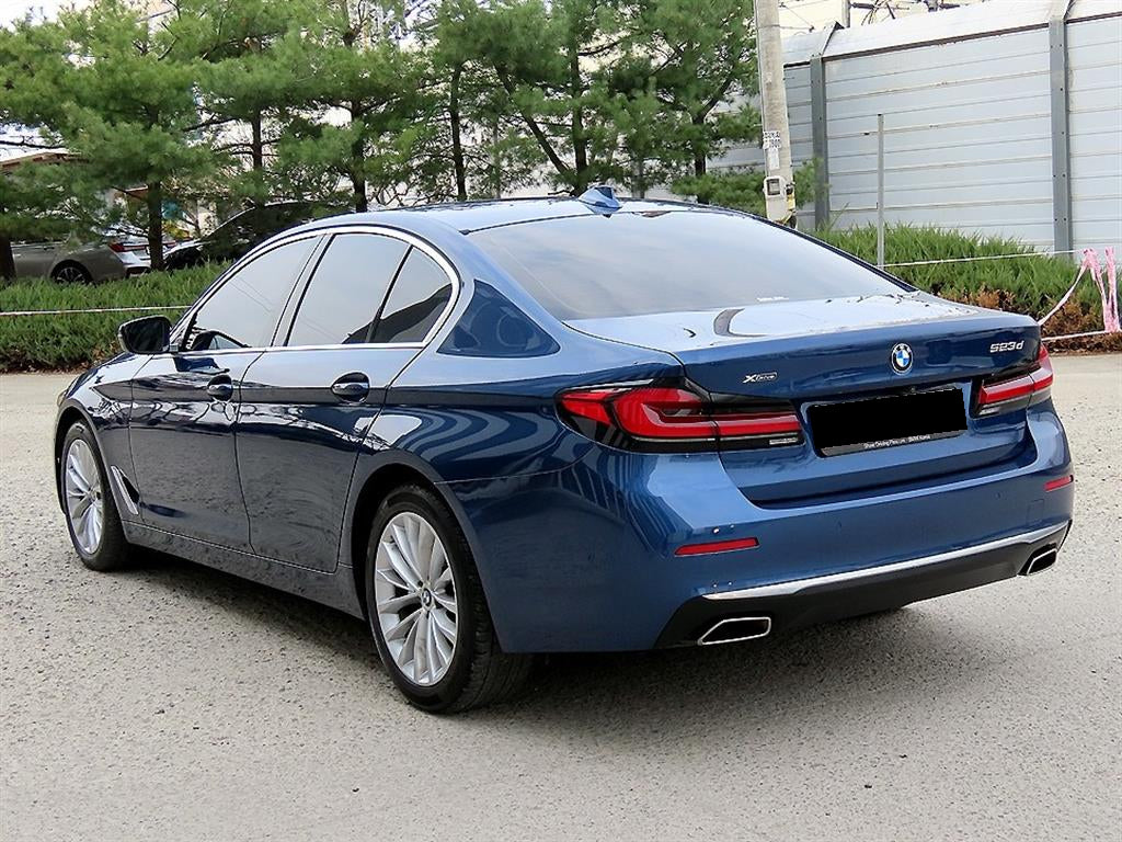 BMW 5-Series — photo 03